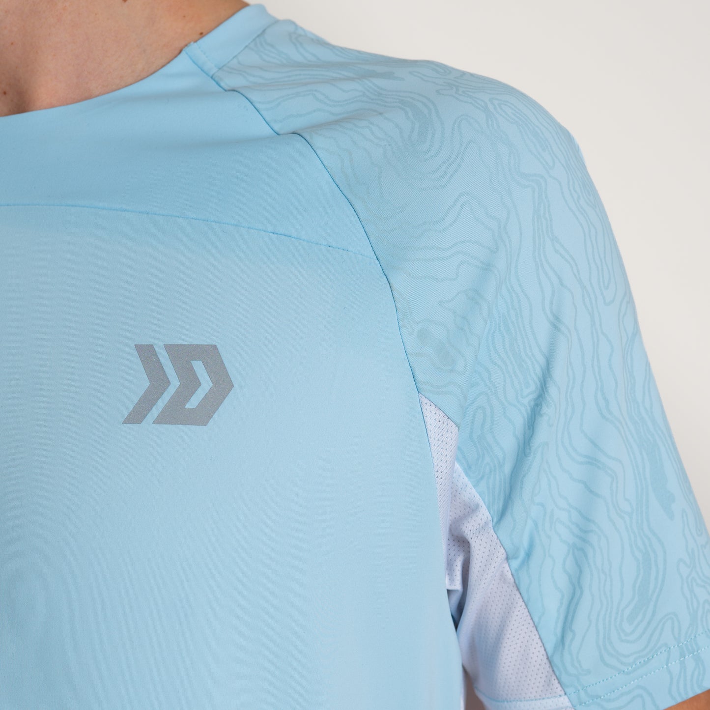 Aura T-shirt - Light Blue