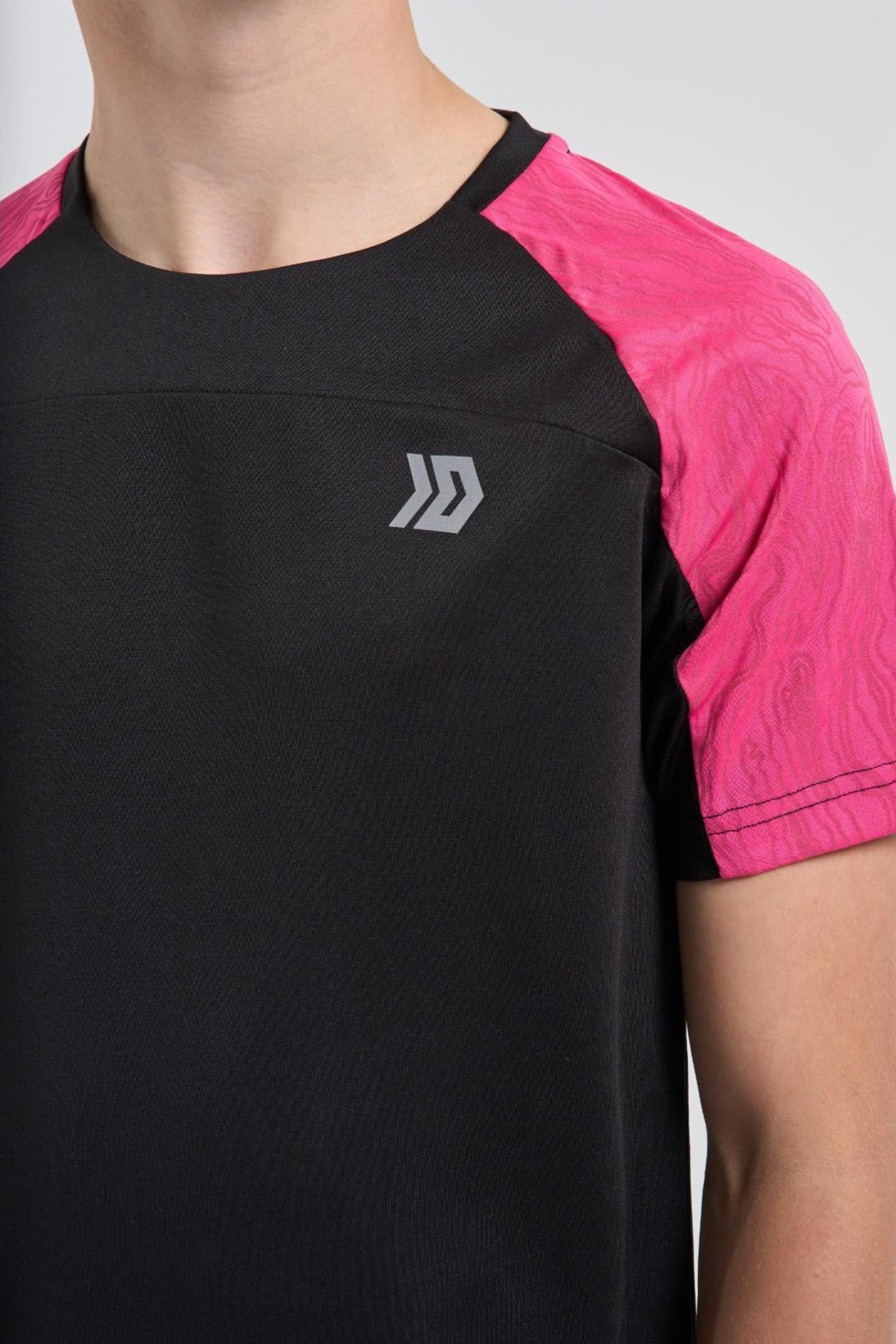 Juniors Vorley T-shirt - Black/Pink