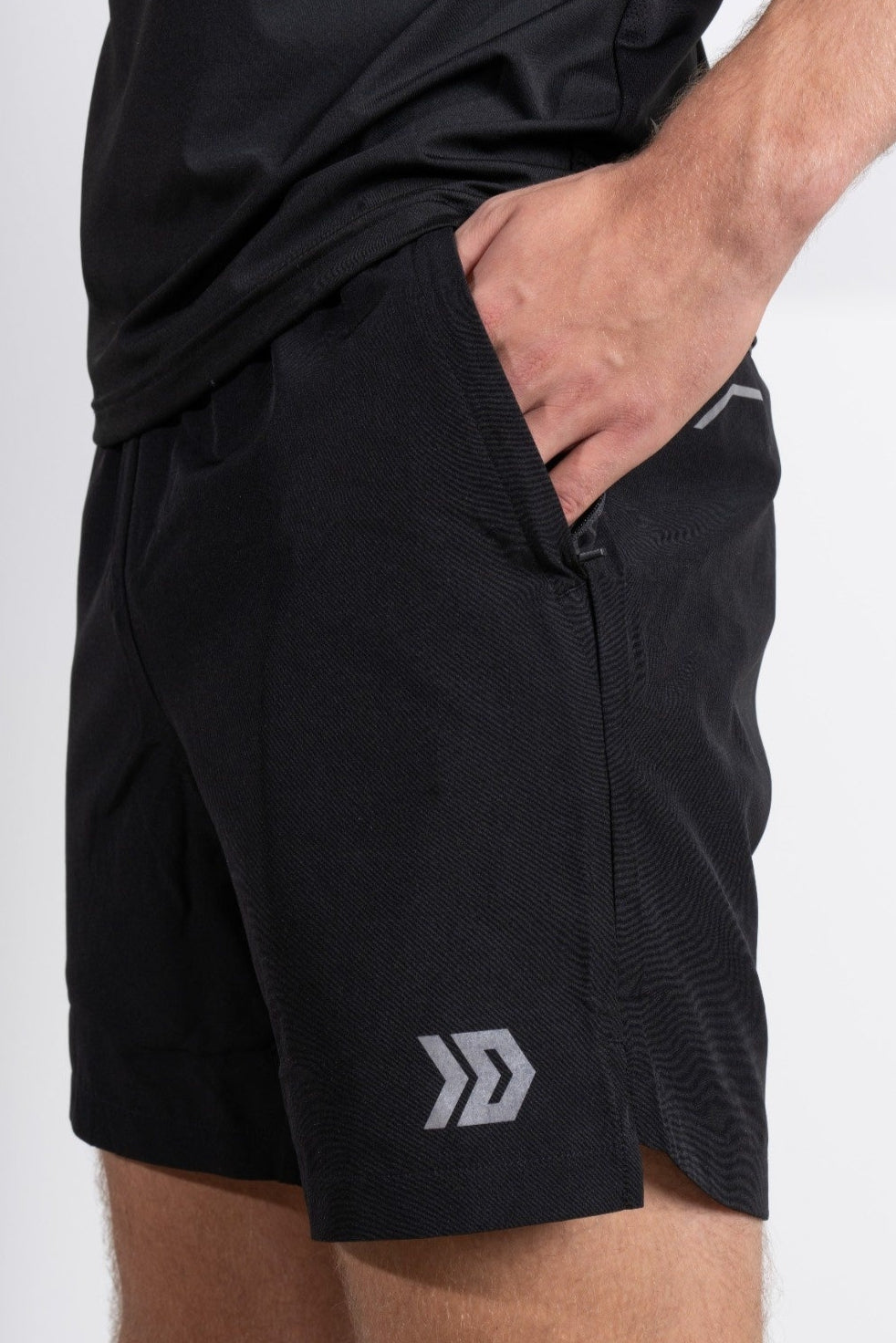 Aura Shorts - Black