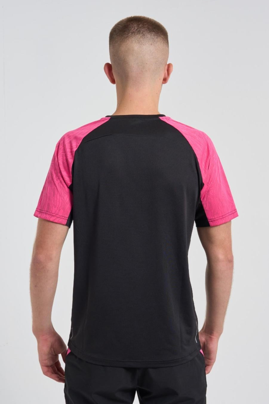 Vorley T-shirt - Black/Pink